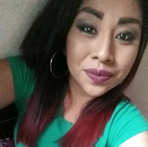 Meet your Posher, Beatriz